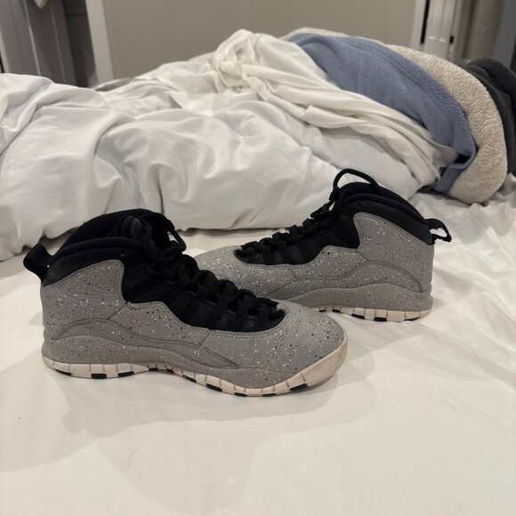 Jordan 10 Retro Light Smoke Grey - Size 9 - Picture 4 of 12